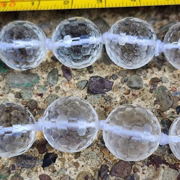 Vintage large glass faceted beaded - Picture 3 of 4